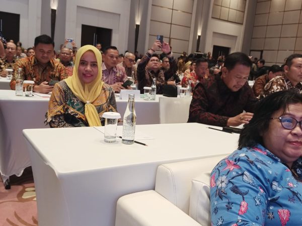 Bupati Kepulauan Sula Hadiri Undangan Kementerian KLH