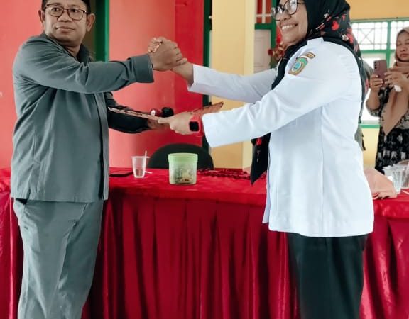 Camat Mangoli Timur Gelar Sertijab, Ini Pesan dan Kesan Faradila Faudu